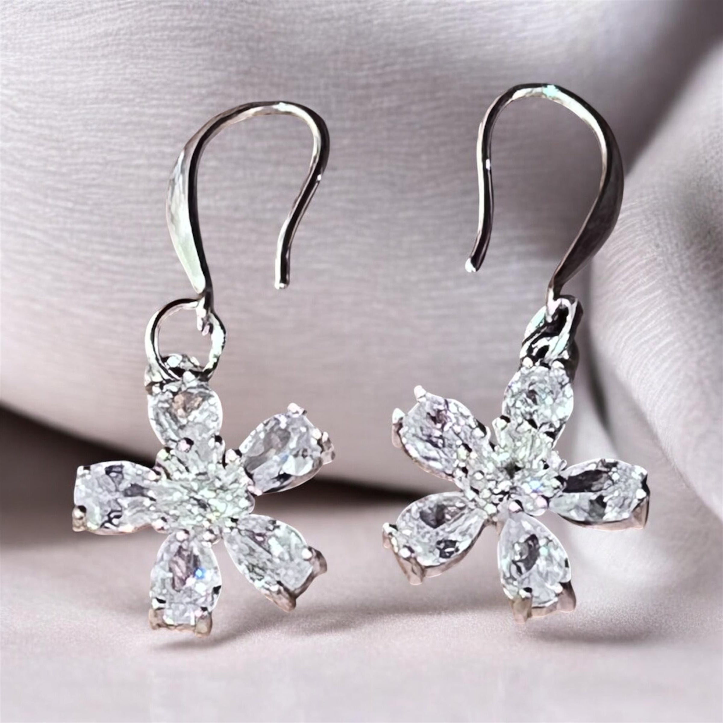 Hypoallergenic Lightweight Sterling Silver Earrings with Copper alloy Zircon