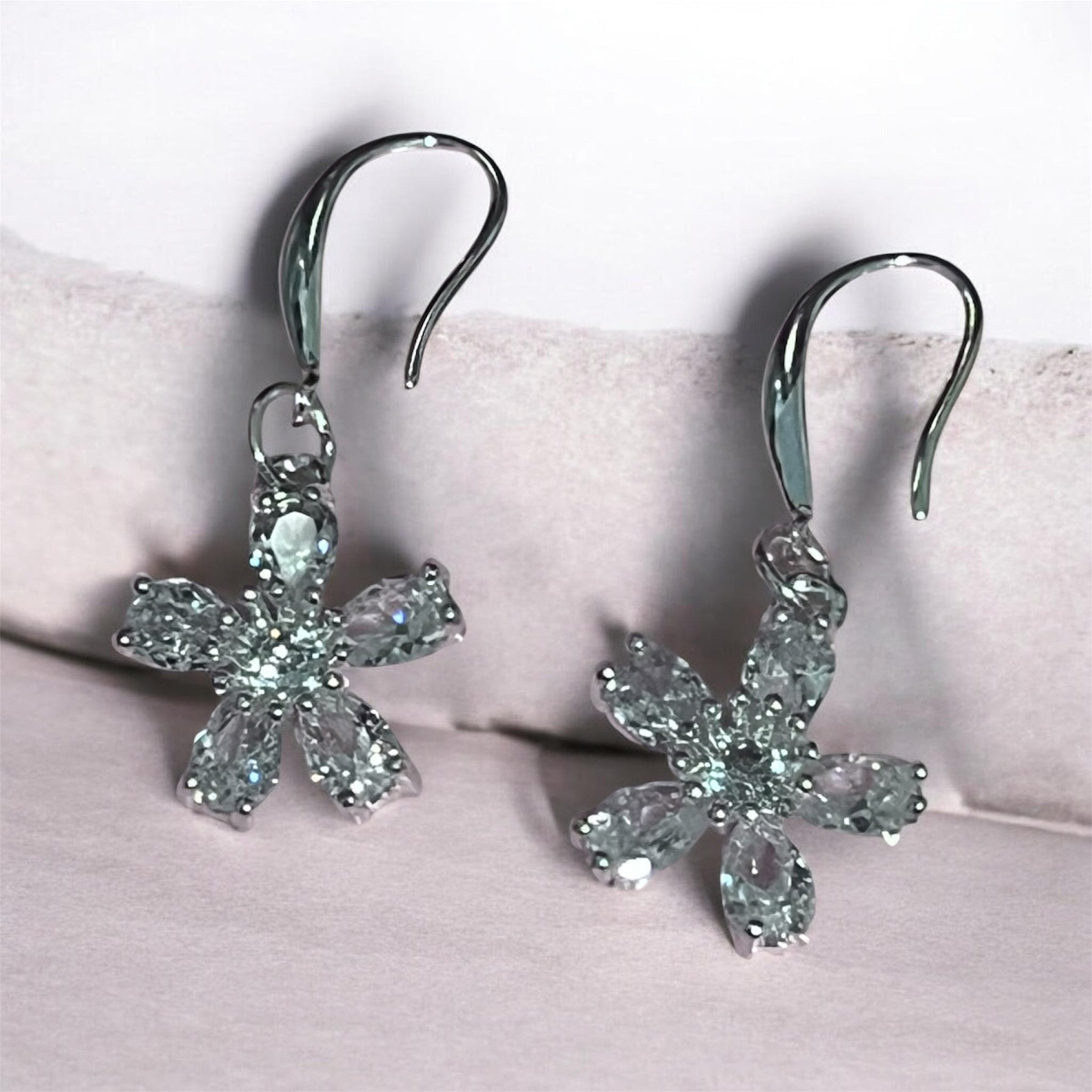 Hypoallergenic Lightweight Sterling Silver Earrings with Copper alloy Zircon