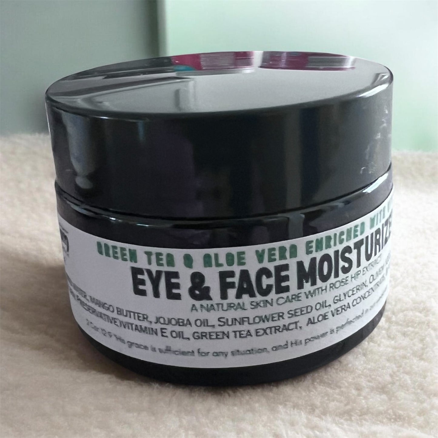 Non comogenic Eye & Face Moisturizer with Green Tea, Aloe Vera, Rose Hip Extracts and Vitamin E